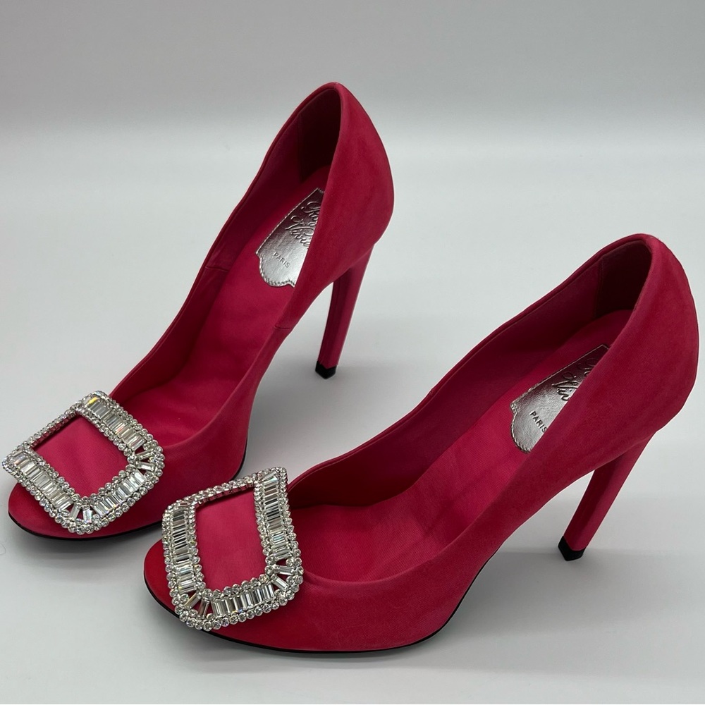 Authentic New Roger Vivier embellished crystal buckle pumps